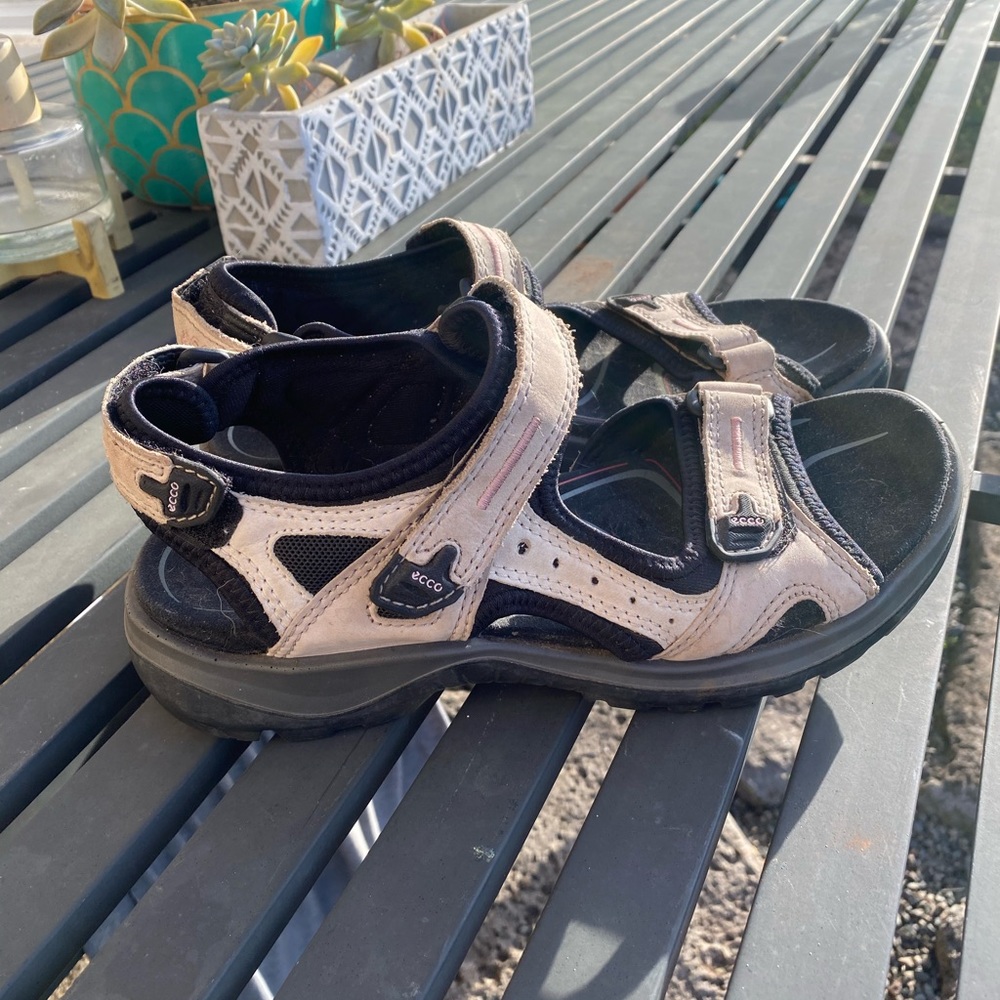 ECCO Women’s Yucatán Outdoor Sandals